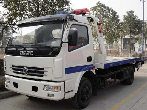 Xe cứu hộ giao thông DongFeng  3,5 tấn sàn trượt