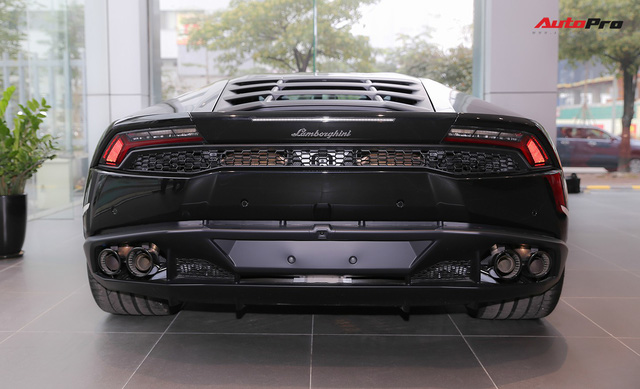 Đã có đại gia sở hữu Lamborghini Huracan màu đen đầu tiên Việt Nam ảnh 4