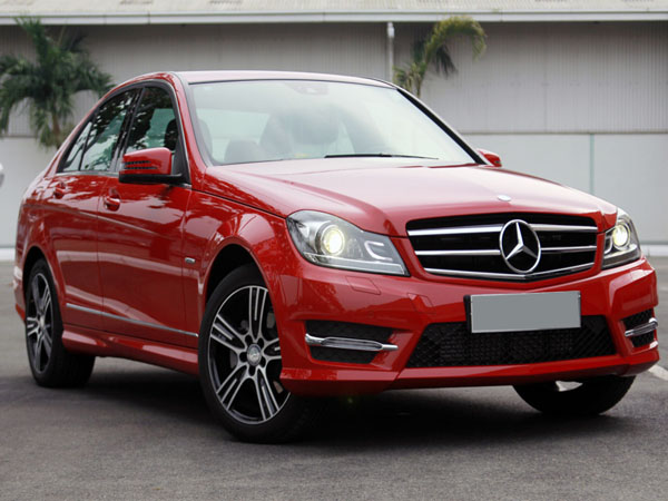 mercedes-benz-c-class-edition-c-co-gia-khoang-14-ty-dong-0