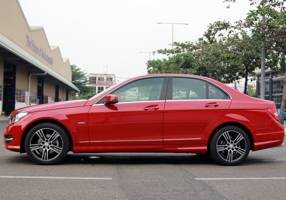 mercedes-benz-c-class-edition-c-co-gia-khoang-14-ty-dong-3