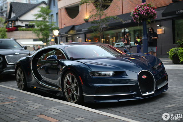 ngam-tuyet-tac-bugatti-chiron-tai-canada-9